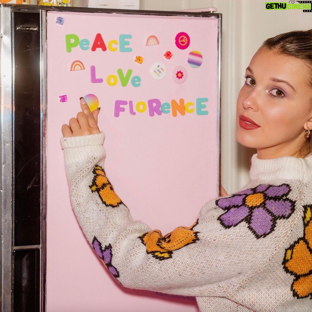 Millie Bobby Brown Instagram - good vibes only with the @florencebymills peace, love, florence holiday collection! 🌼 #florencebymills #peaceloveflorence