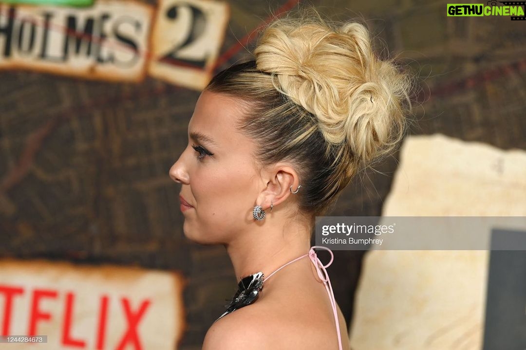 Millie Bobby Brown Instagram - the hair. the makeup !! @florencebymills