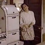 Mimi Kennedy Instagram - Happy Thanksgiving! Scene from my Homefront inspired kitchen and scenes from the Thanksgiving Episode. 🦃🥧💃