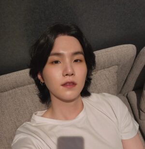 Min Yoon-gi Instagram - 😌