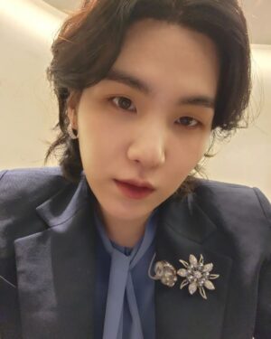 Min Yoon-gi Instagram - 지휘자 아닙니다.

감사하고 사랑합니다 아미 ☺️