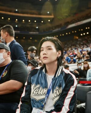 Min Yoon-gi Instagram - 😄