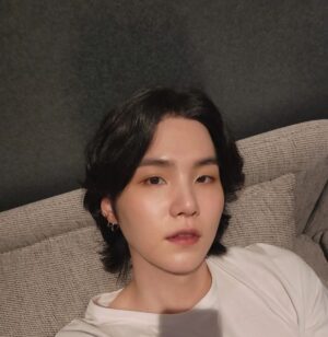 Min Yoon-gi Instagram - 😌