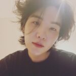 Min Yoon-gi Instagram – 머리가 산발이구만