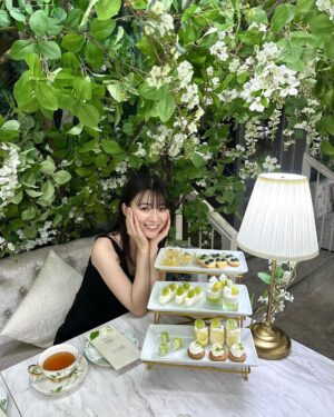 Mio Yuki Instagram - 大好きなシャインマスカットがたくさん使われてて幸せでした🤤

#HAUTECOUTURECAFE 
#omotesando
#ヌン活
#アフタヌーンティー
#シャインマスカット