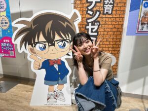 Mio Yuki Instagram - 先日、コナンランドに行きました😊

幸せな時間だったなぁ🤤

缶バッチのガチャが売り切れになってたのが悲しかったけど😢

コナンくんのイベントがもっと増えたら嬉しいなぁ✨

#名探偵コナン
#コナンランド