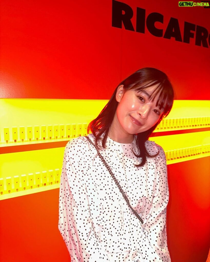 Mio Yuki Instagram - 古川優香さん @iamyukaf プロデュースのコスメブランド “RICAFROSH”さんのレセプションパーティにご招待いただいて行ってきました✨ 凄くかわいかったなぁ💄 私は02番のカラーをゲットしました☺︎ 友達に撮ってもらう時ラスト1枚気を抜きがち笑 #RICAFROSH #古川優香 さん #pr