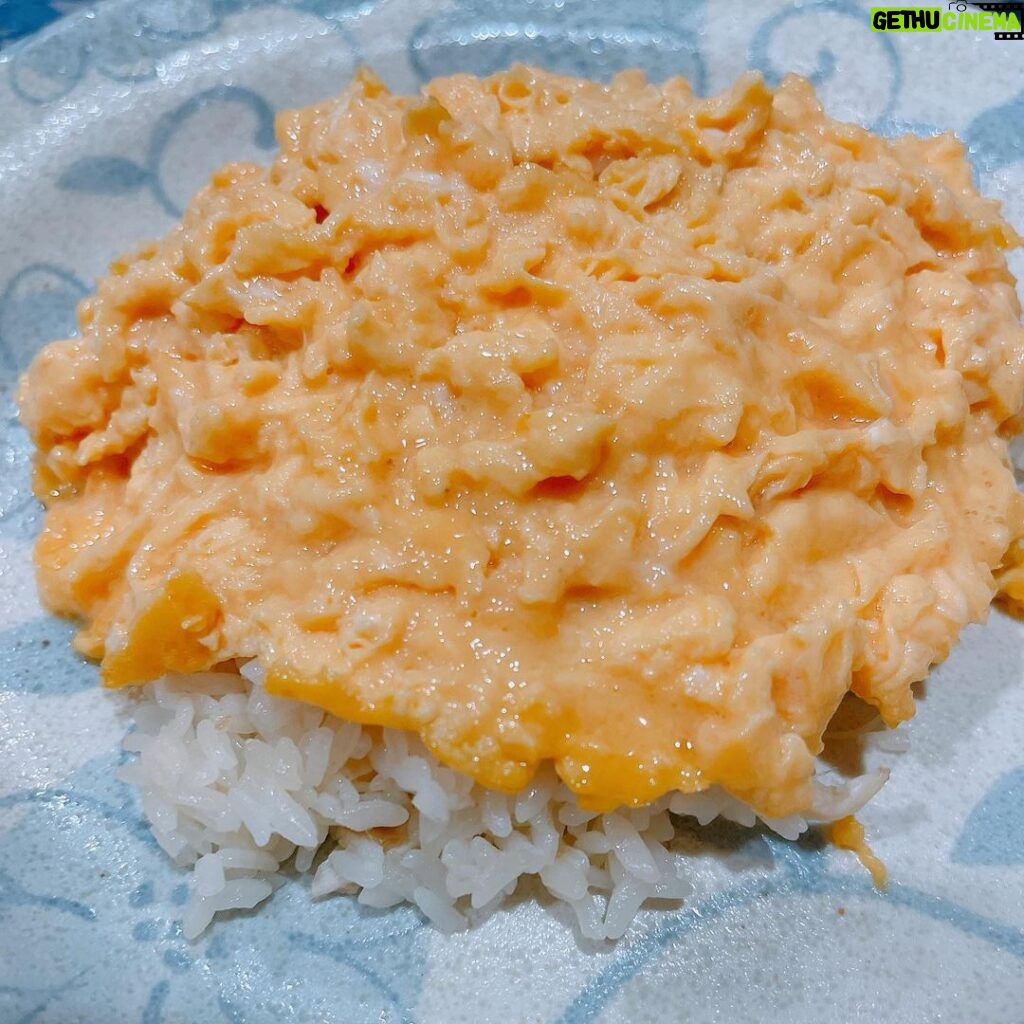 Miori Ohkubo Instagram - เมื่อวานทำ rice omelet ค่า🙌 ดูดีมาก อร่อยมาก ☺️ เก่งมาก🤩 I made rice omelet yesterday🙌 Looks good taste good ☺️ perfect 🤩 昨日オムライス作ったよ🙌 フワトロで見た目良し、味良し☺️完璧🤩 #BNK48 #MioriBNK48 #大久保美織 #オムライス