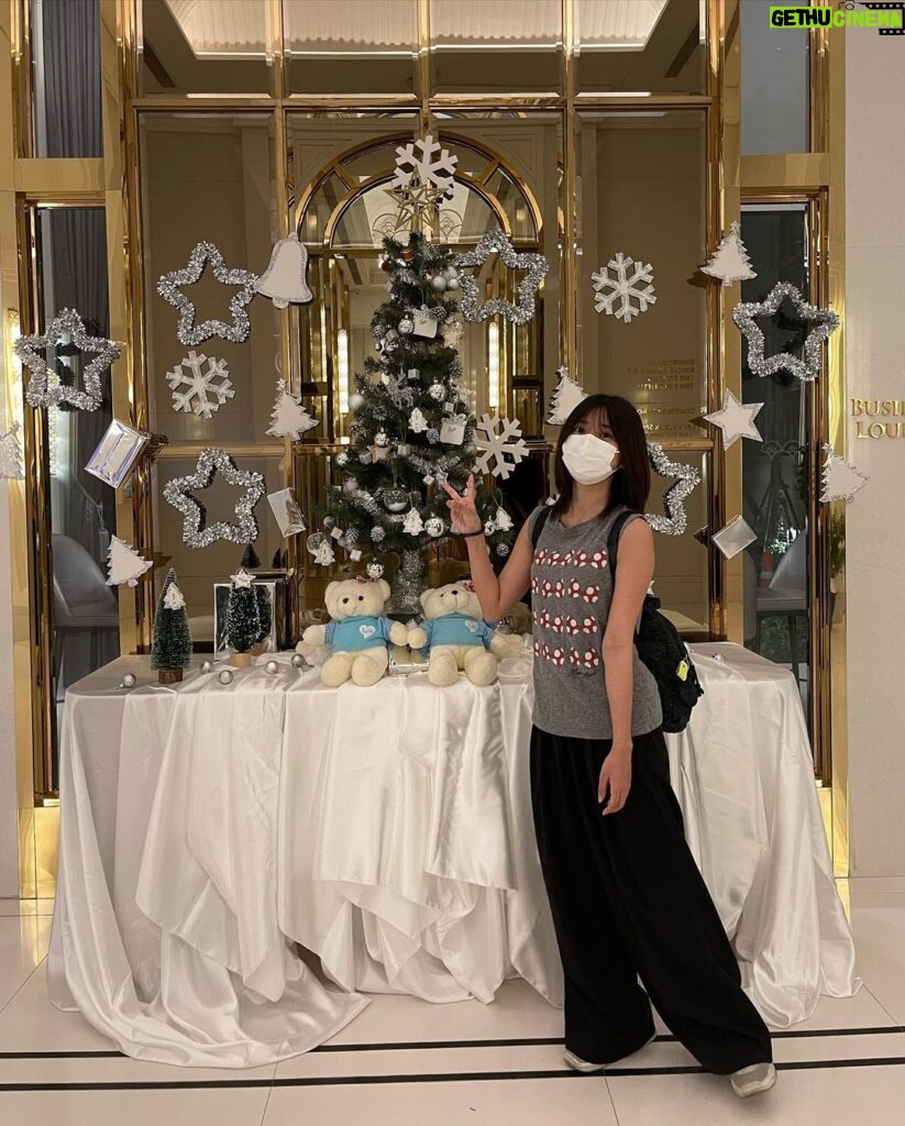 Miori Ohkubo Instagram - Merry Christmas 🎄🤶 #BNK48 #MioriBNK48 #大久保美織 #Miichan