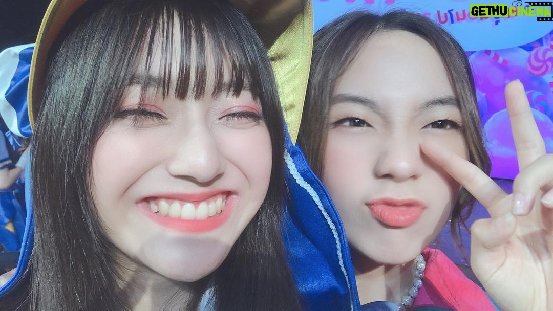 Miori Ohkubo Instagram - รัก pun, captain team BIII ตลอดไปนะคะ💕 @pun.bnk48official #BNK48 #MioriBNK48 #大久保美織 #punbnk48