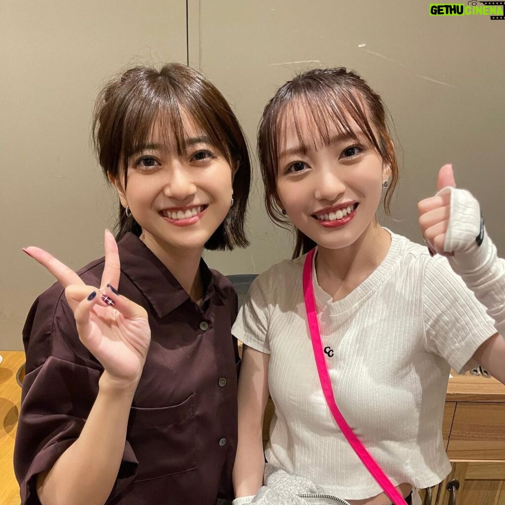 Miori Ohkubo Instagram - จบ concert Circle Jam แล้ว~! มิโอรอเป็นคนที่จำอะไรไม่ค่อยเก่ง แต่ได้รับโอกาสแสดง 2 รอบ หัวของฉันระเบิดแล้วแต่มิโอริก็สามารถแสดงจนจบได้😭🙌 ซ้อม ประชุม ล่าม… เดือนนี้มันยากสำหรับมิโอริจริงๆ แต่รวมๆแล้วมันสนุกมากๆจริงๆค่ะ😁 มีความสุขมากที่ได้พูดคุยกับสมาชิก AKB48 ทุกคน หลังจากไม่ได้คุยกันมานาน! พวกเขาใจดีและทำงานหนัก และเป็นโอกาสที่ดีสำหรับ BNK48 ที่จะได้เรียนรู้สิ่งใหม่ๆจากเขาค่ะ ขอบคุณมากค่ะ🙇‍♀ ในอนาคตมิโอริอยากจะทำ concert และงาน event กับวงพี่น้องสาว 48 group ด้วยกันอีกเยอะๆค่ะ ☺ Finally, we get done with Circle Jam! I'm not very good at memorizing things, but I was given the opportunity to perform 2 performances, and My head was going to explode, but I was able to finish it all😭🙌 Practice, meetings, interpreting, it was really hard for me this month, but all in all, it was really fun~😁 I was very happy to be able to talk with every AKB48 members after a long time! They are kind and works hard, and it was a great opportunity for BNK48 to learn something new from them. Thank you very much🙇‍♀ In the future, I want to do a lot of concerts and events and so on with many 48 sister groups together!☺ サークルジャム、お疲れ様でした！ とにかく覚えるのが苦手なのに、2公演も出させていたただいて、頭が本当にパンクしてましたが、無事に終えることができました😭🙌 この1ヶ月間は、練習、ミーティング、通訳、めちゃくちゃ大変だったけど、全部ひっくるめ、めちゃくちゃ楽しかったー😁 久々にAKB48のみなさんとお話しすることができてとっても嬉しかったです！ 優しくて、お仕事に一生懸命で、BNK48全体としても新たな学びがあった機会になりました。ありがとうございました🙇‍♀ 今後も海外グループがたくさん集まる様なコンサートやイベント等いっぱいしたいなぁ〜！☺ﾜｸﾜｸ #BNK48 #MioriBNK48 #大久保美織 #Miichan #AKB48 #CGM48 #JKT48 #AKB48teamTP #akb48groupcirclejam2023