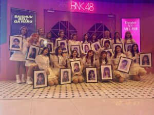 Miori Ohkubo Instagram - Bye bye 👋
#BNK48 #MioriBNK48 #大久保美織 #Miichan