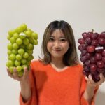 Miori Ohkubo Instagram - ฉันได้รับองุ่นและเมลอนใหญ่มากๆมาจากอิบารากิค่ะ! หวานมากและอร่อยมาก😋 I got these big grapes and melons from Ibaraki! It’s super sweet and very delicious😋 知り合いの方から、茨城県のこんなおっきなぶどうとメロンをいただきました！ びっくりするぐらい甘くてとっても美味しい😋 #BNK48 #MioriBNK48 #大久保美織 #Miichan #茨城 #いばらき大使