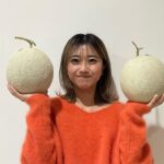 Miori Ohkubo Instagram - ฉันได้รับองุ่นและเมลอนใหญ่มากๆมาจากอิบารากิค่ะ! หวานมากและอร่อยมาก😋 I got these big grapes and melons from Ibaraki! It’s super sweet and very delicious😋 知り合いの方から、茨城県のこんなおっきなぶどうとメロンをいただきました！ びっくりするぐらい甘くてとっても美味しい😋 #BNK48 #MioriBNK48 #大久保美織 #Miichan #茨城 #いばらき大使