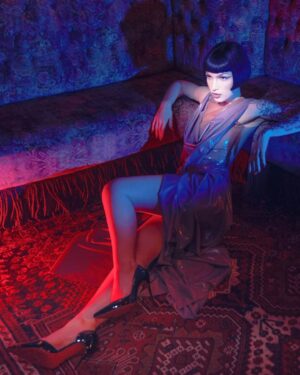 Miriam Veil Instagram - Feeling like a Venus in this @nina.doroushi.rubber.wear latex dress 💫
Beautifully captured by @yiyinglai_ and @alessio_cocchi with @alfonso__scarpa at @23paulstreet 
MUA @onibecky_ 💄