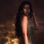 Mirnalini Ravi Instagram - 2024 DROP 🫳 #happynewyear @ram___prakash_ @adh_arsh_j @naveeenu @av_gokul.sri @makeupby_kiruthiga @foxhairandmakeupartist