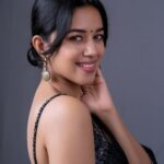Mirnalini Ravi Instagram - Coz BLACK FRIDAY 🖤