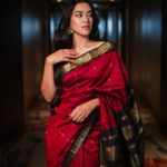 Mirnalini Ravi Instagram - Me again with a Dash of Red 🚩 @indu_ig @thesavourieshots @mathanrajofficial @prathee_ksha @hethalnam @kavyahairstylist @studiovirupa @jewel_by_sankge