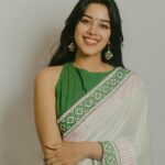 Mirnalini Ravi Instagram - Happy Diwali 🪔 Styling - @rashmi_angara Outfit - @olivehandprints Jewellery - @karnikajewelshyd Photographer - @_anupphotography
