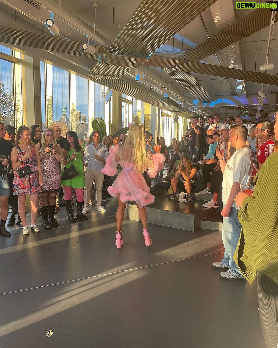 Miss Abby OMG Instagram - @lovejimmypaul x @bratz yesterday at @whotels 💖🎀 W Amsterdam