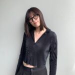 Miyu Kitamuki Instagram - 髪の毛ツヤツヤにして貰いました。 小さい頃は癖が全く無かったのに大人になってからもー、うねうねうねうね💁🏻‍♀️ 困っちまうよ〜ん😮‍💨 服黒くしすぎて今日も今日とてめっちゃ汗かいた。 毎日汗だく。