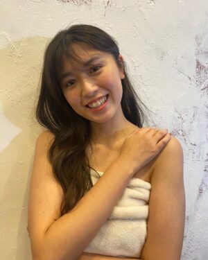 Miyu Kitamuki Instagram - 発売中のFlash2/28、掲載していただいております！
2/14発売号掲載からの今週もだなんて、、
ありがたいです🙇‍♀️

皆様是非チェックしてみてくださいね🧡

3枚目白目オフショット😂