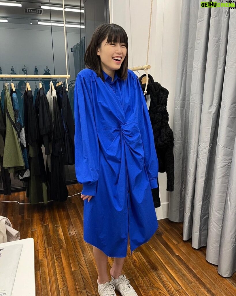 Miyu Kitamuki Instagram - @millanni さんの展示会へ 上品かつ他にないデザインで着るとテンションが上がるお洋服ばかりでした。 ありがとうございました🙇‍♀️