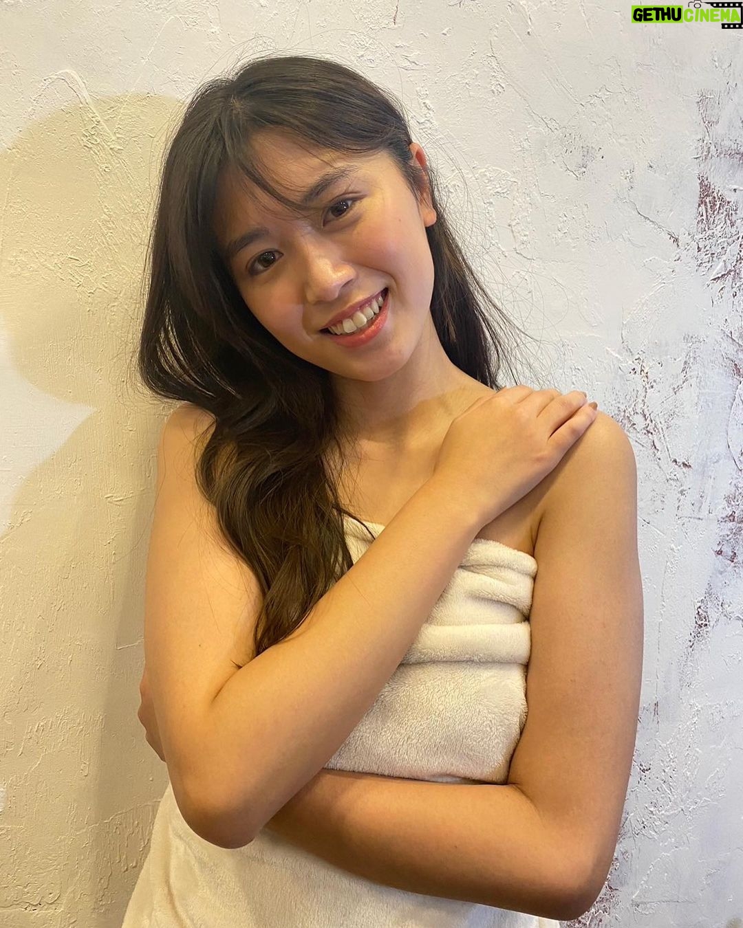 Miyu Kitamuki - 2.3K Likes - 発売中のFlash2/28、掲載していただいております!
2/14発売号掲載からの今週もだなんて、、
ありがたいです🙇♀️
皆様是非チェックしてみてくださいね🧡
3枚目白目オフショット😂