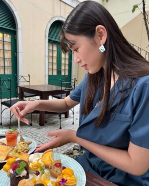 Miyu Kitamuki Instagram - 23:10〜
NCC「気になるふたりの美食な休日」第3話です！

とても素敵なホテルにお邪魔して
またまたお洒落なスイーツを食べてきました🧡

長崎県の方々是非見てください🐬

見れない方は23:15にYouTubeのNCC公式チャンネルをチェックしてみてください🧡

未公開カットが見れます👀
こちらもかなりラフに凜ちゃんとお話ししてるので必見です🫡