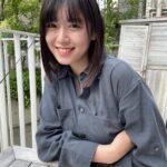 Miyu Kitamuki Instagram - 高校時代からの友達が撮ってくれた📷 毎朝ホームルームの前に購買で120円のデッカい鮭マヨおにぎり買って食べてた話で毎回盛り上がります🍙 友達は毎日お好み焼き串食べてた🤷‍♀️ #ちゃっかりアイコンにもしてる