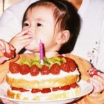 Miyu Kitamuki Instagram - 気づけば今日で24歳 産んでくれた母とこれまで支えてくれた家族と出会ってくれた皆さんに心から感謝です。 コメント・DMでメッセージくださった方々ありがとうございます🙇‍♀️ 母が24歳だからと律儀に24本ロウソクを立ててくれましたがほぼ火事でした。