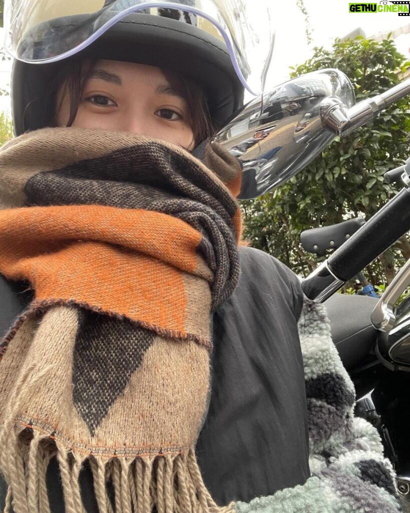 Miyu Kitamuki Instagram - 鼻真っ赤にしながらの冬ラーツー最高だった〜 久しぶりにバイク乗ったら寒さとプチ懐かしさと嬉しさで涙出て顔凍りそうだったワッ らーめん味噌一