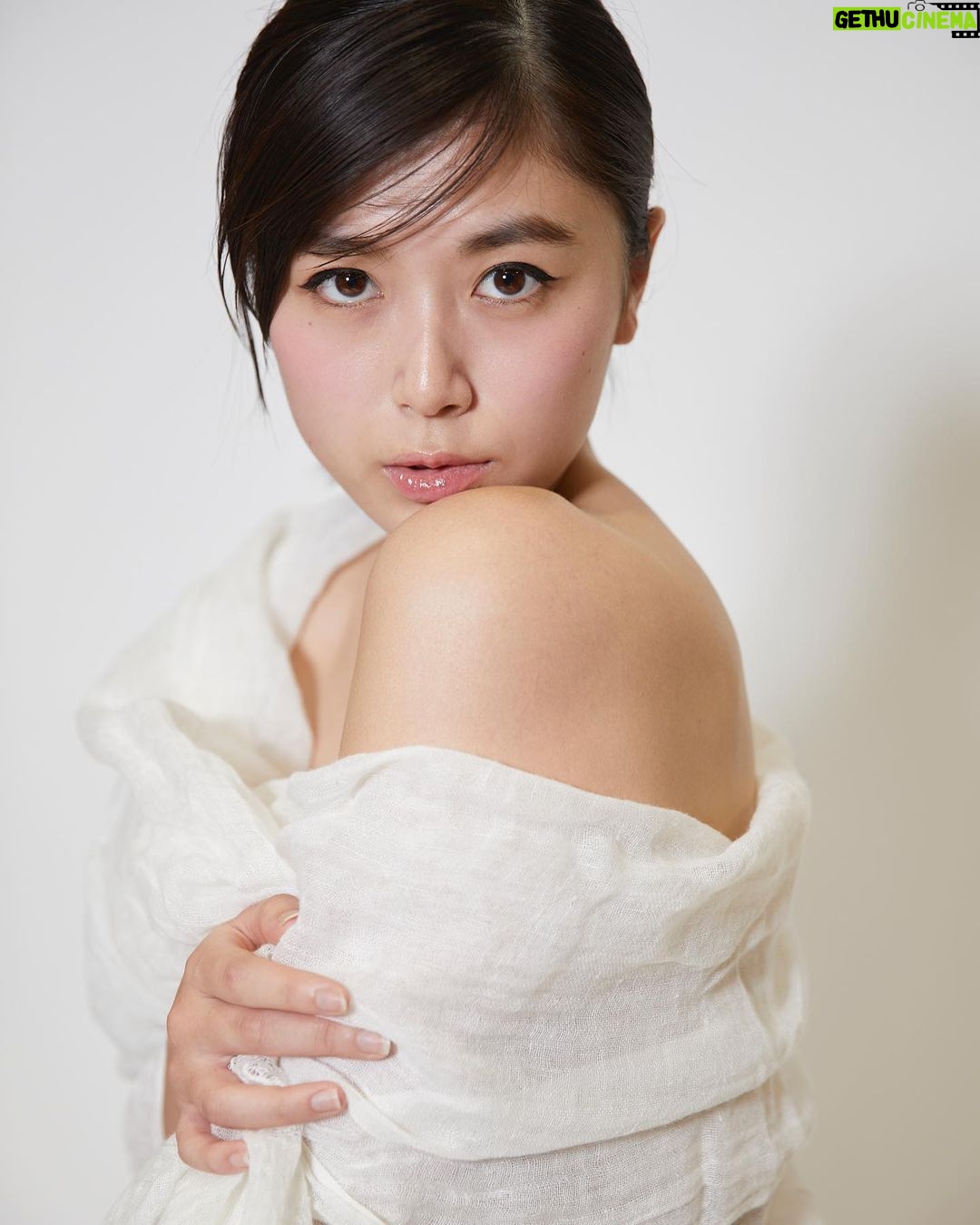 Miyu Kitamuki Instagram - モノクロてオモシロ harmake: @rossetto_chiba_tomoko camera: @lillyrie #作品撮り