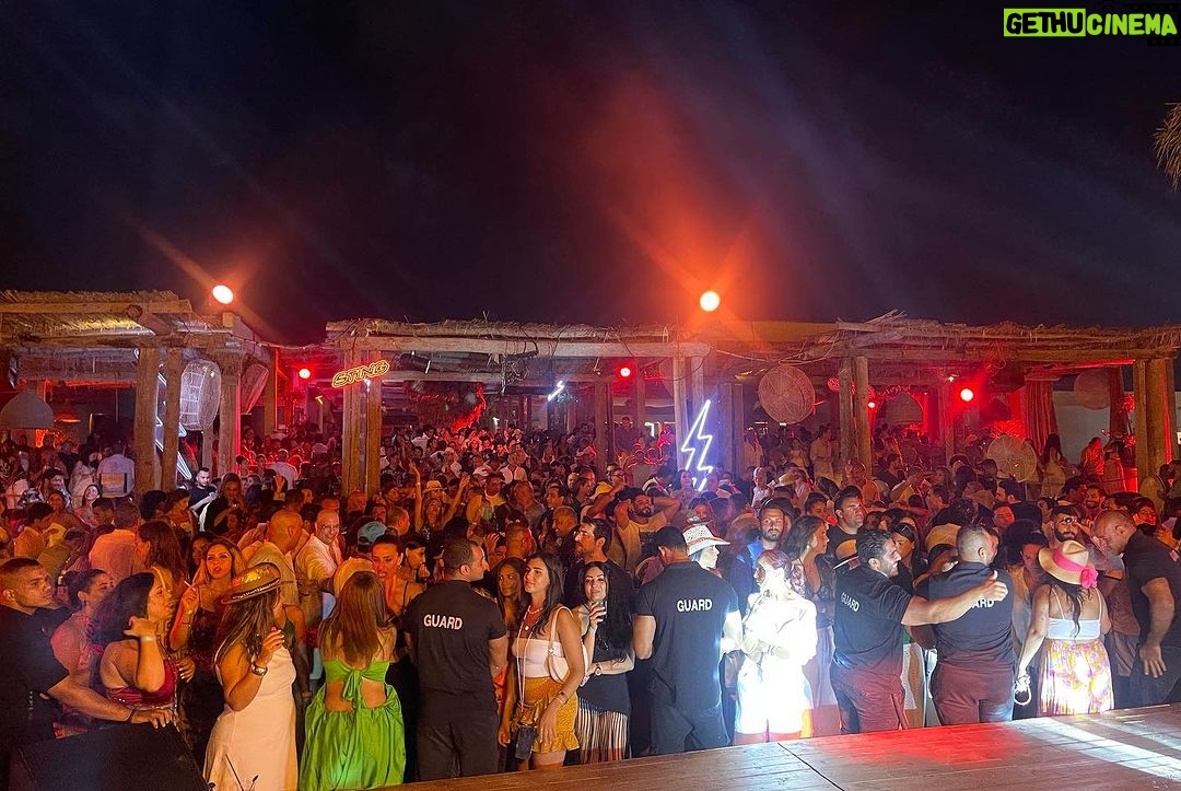 Mohamed Ramadan Instagram - Fire Night 🔥👻🔥 #pepsicoegypt #stingegypt #ملك_السهر 😎⚡️ Rituals