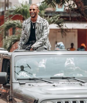 Mohamed Ramadan Instagram - 🙌🏽🌍🔝 AKWABA