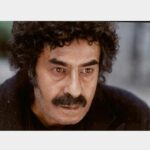 Mohammad Shayesteh Instagram – استاد 
كه ميگن فقط خودش بود 
٢ صفحه ديالوگ رو سر فيلم عروسك فرنگى تو ٥ دقيقه حفظ كرد 
تازه چند مدل بازى كرد ، 
چه كرد تو سالاد فصل 
نشد تو فيلم ( بى پولى ) در خدمتش باشيم 
رفت