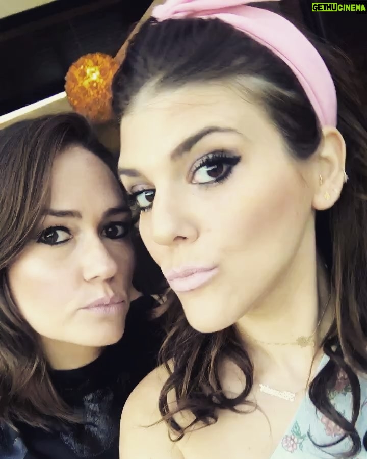Molly Tarlov Instagram - We have the same parents, can you tell? 🌟