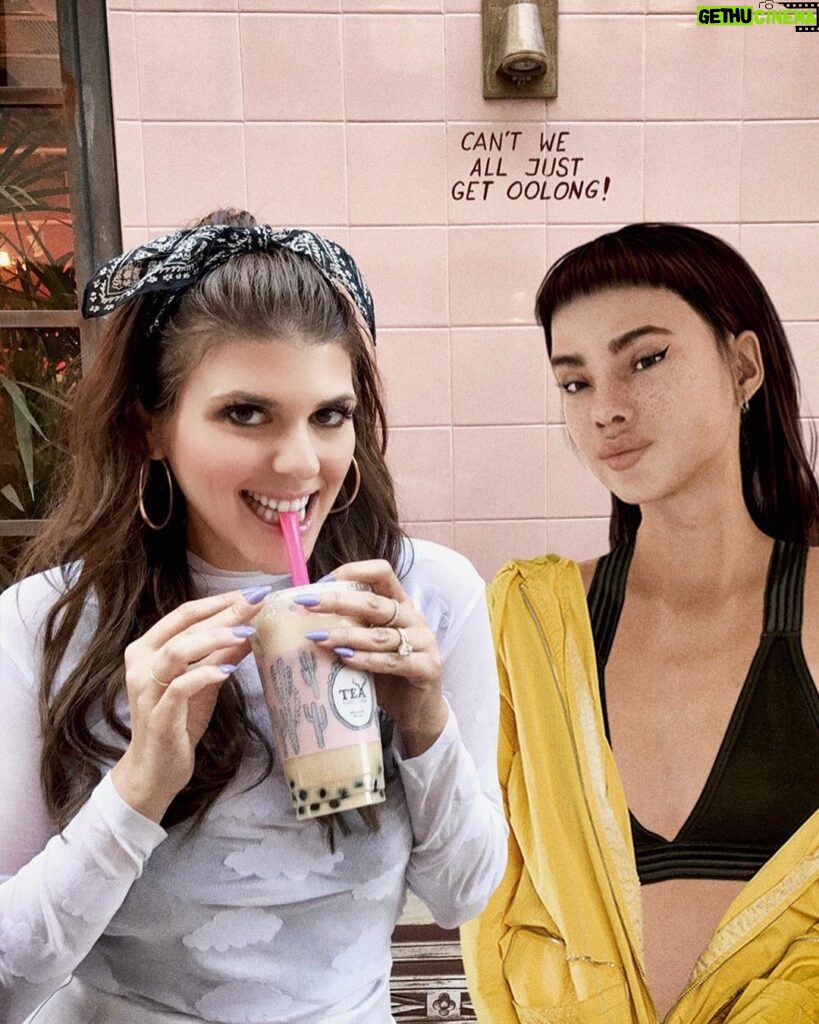 Molly Tarlov Instagram - Drinkin' boba like basic bitches with my bb girl @lilmiquela 🍵🌹🍒 Alfred Tea Room