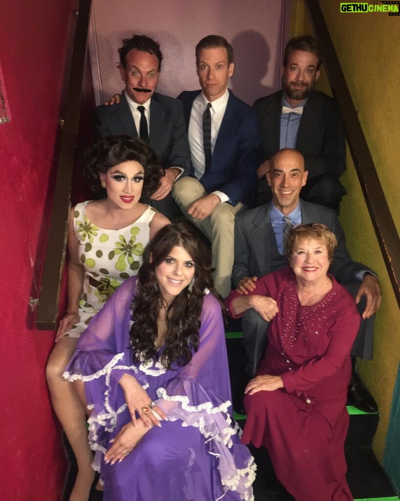 Molly Tarlov Instagram - GUYS!!! I can’t believe it’s closing night! There’s still time to see this fun as fuck cast do a reading of House of Haunted Hill at The Cavern Club in Silverlake at 9pm! Ps MY DRESS IS A BOB MACKIE!!! Casita del Campo