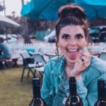 Molly Tarlov Instagram - I had no wine. I have no idea what you’re talking about. You’re drunk and sweaty. Bye. 📷: @stretchdrake Rosenthal - the Malibu Vineyard Wine Tasting Room