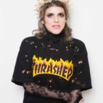 Molly Tarlov Instagram - I used to wish I could be one thing. Now I know I’m a crazy azz biatch who still gets to wear a crown 👸🏻