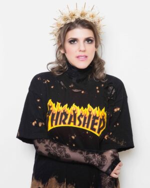 Molly Tarlov Instagram - I used to wish I could be one thing. Now I know I’m a crazy azz biatch who still gets to wear a crown 👸🏻