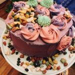 Molly Tarlov Instagram - Do you guys give an ish about the 🌵 desert scape cake I made for @jillianrosereed? I need to work on my cake picture taking. Tips??? #cakedecorating #nailedit also—I make everything from scratch but damn, you have to make so much buttercream!!!