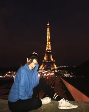 Molly Tarlov Instagram - Seemed like a very peaceful place to nap 🇫🇷