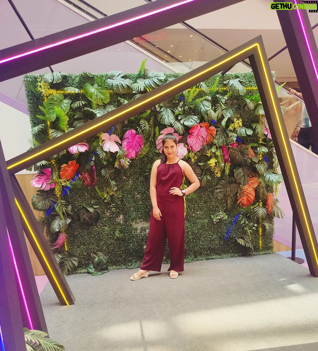 Monisha Vijay Instagram - ❤️ . . #instagood #instadress #instapost #instamood #instafashion #instatrend #trending #fashion #fashionstyle #style #fashiondress #red #redlover #moderndress #maroon