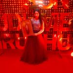 Monisha Vijay Instagram - Sun Kudumbam Virudhugal 2023 ✨ Ethirneechal fam🖤 Thanks for the amazing gifts @suntv ❤️ @kaniha_official @haripriyaa_official @madhumitha.h_official @priyadharshinikishoreneelakndn @vaishnavi_naaiyak @suntv . . #ethirneechalserial #ethirneechalactor #ethirneechal #ethirneechaldharshini #suntv #suntvserial #sunawards #suntvawards #sunkudumbamviruthugal #sunkudumbamvithugal2023 #suntvserials #suntvserialactress #suntvshows #award #trending