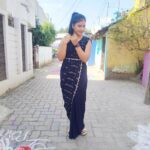 Monisha Vijay Instagram - Pongal Vibes💙 PS: Thanks to @varshavijay_official #pongal #pongalkolam #pongalcelebration #pongalopongal #pongal2023 #pongalvibes #pongaldress #modern #model #instafashion #instamood #instatrending #instatrend #trendingdress #sareefashion #saree #style #stylefashion #stylish #stylishlook #monishavijay #blue #bluelove #actor #suntvserialactress