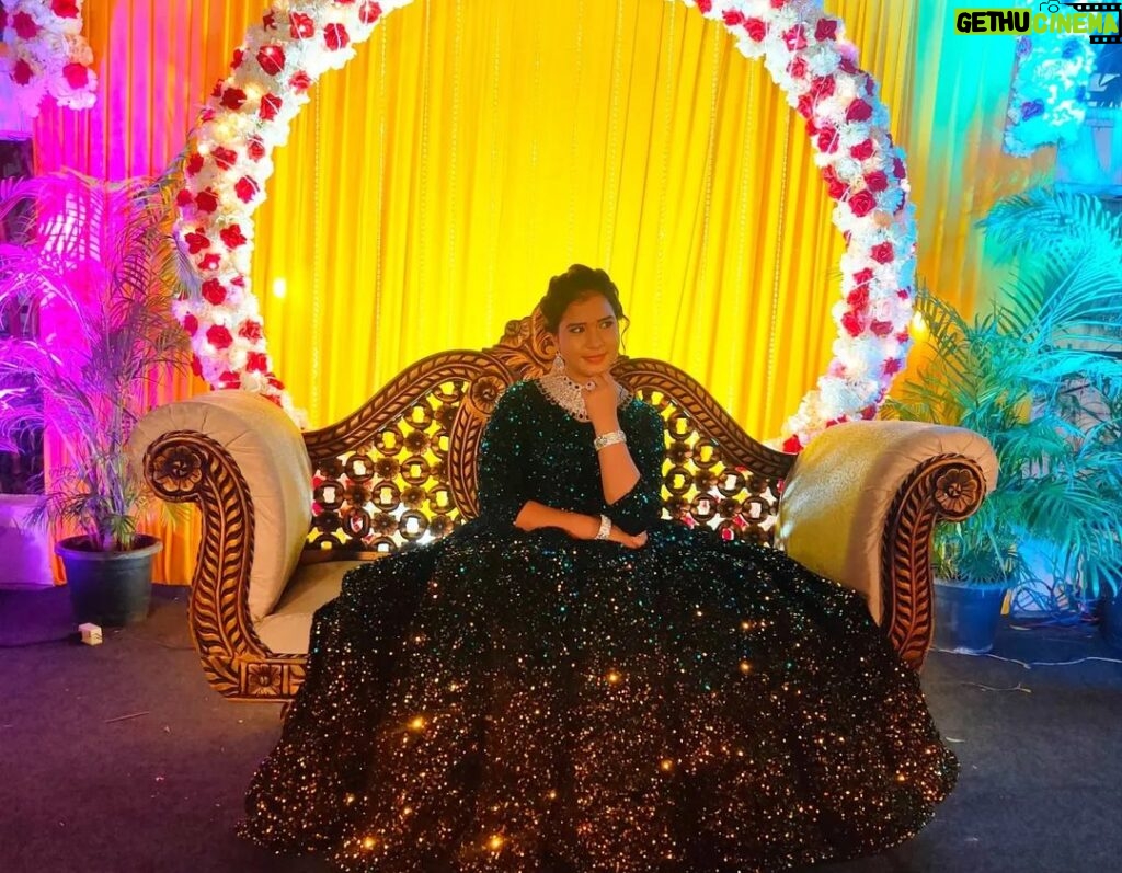 Monisha Vijay Instagram - Sprinkle your sparkle everywhere 💚✨ . . #celebration #suntvserial #suntv #grandcelebration #cinema #suntvserials #ethirneechal #ethirneechalonsuntv #ethirneechalserial #fashion #fashionstyle #frock #green #instagood #instafashion #instaphoto #function #ceremony #serial #tamilcinema