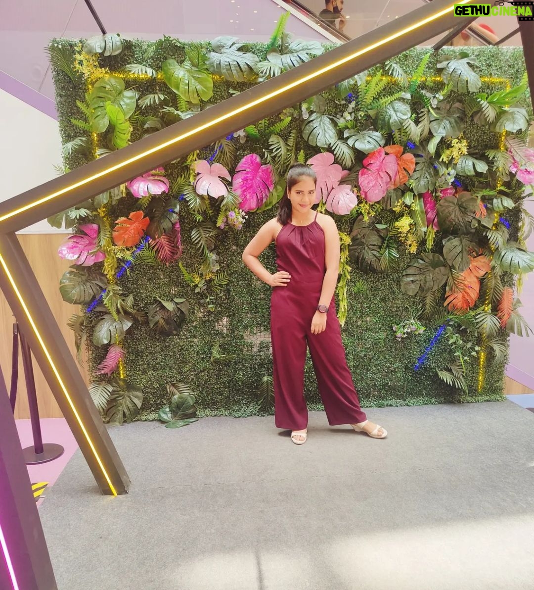 Monisha Vijay Instagram - ❤️ . . #instagood #instadress #instapost #instamood #instafashion #instatrend #trending #fashion #fashionstyle #style #fashiondress #red #redlover #moderndress #maroon