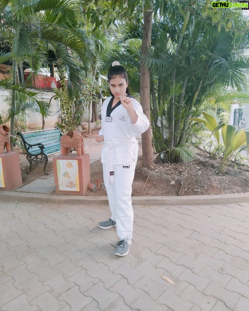 Monisha Vijay Instagram - Taekwondo sisters 🥋 @varshavijay_official . . #taekwondo #taekwondogirl #taekwondolife #karate #karategirl #supergirl #superwoman #martialarts #selfdefence #womenempowerment #instatalent #sisters #supersisters #instagood #instadaily #instapost
